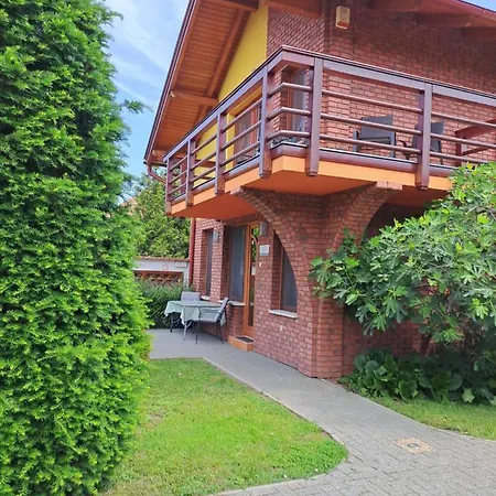 Rozmaring Apartmanok Gyula Exterior photo