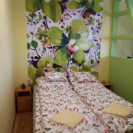 Rozmaring Apartmanok Gyula Exterior photo