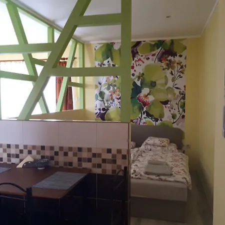 Rozmaring Apartmanok Gyula Exterior photo