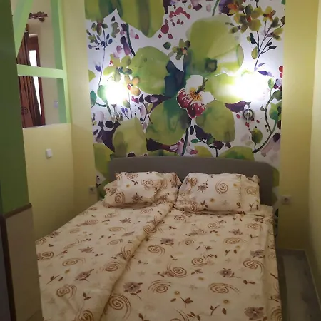 Rozmaring Apartmanok Gyula Exterior photo