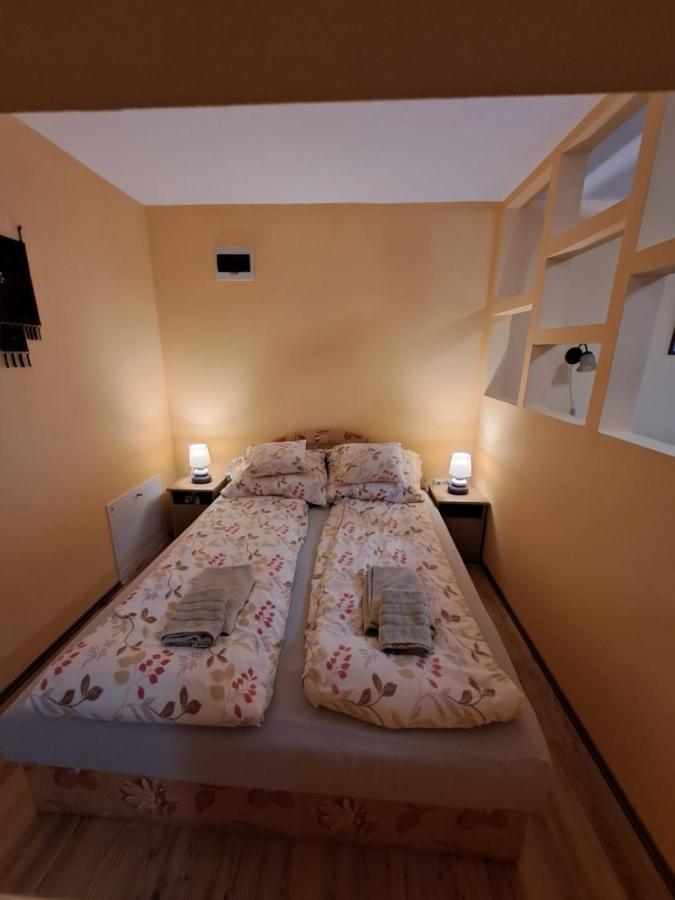 Rozmaring Apartment
